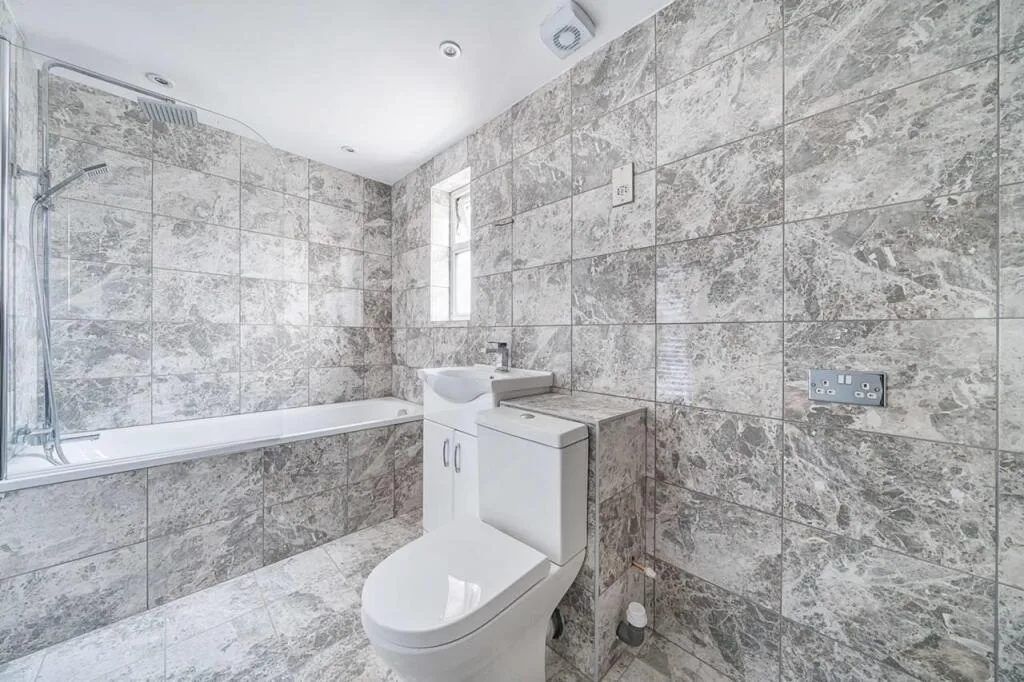 5 bedroom apartment for rent