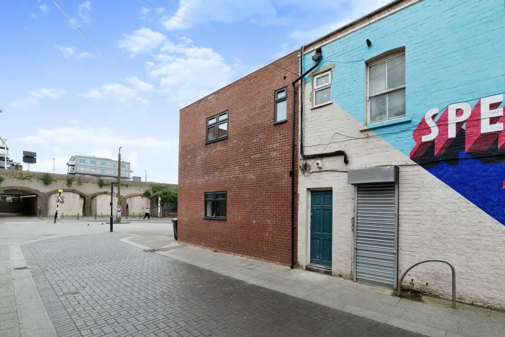 Studio flat for rent