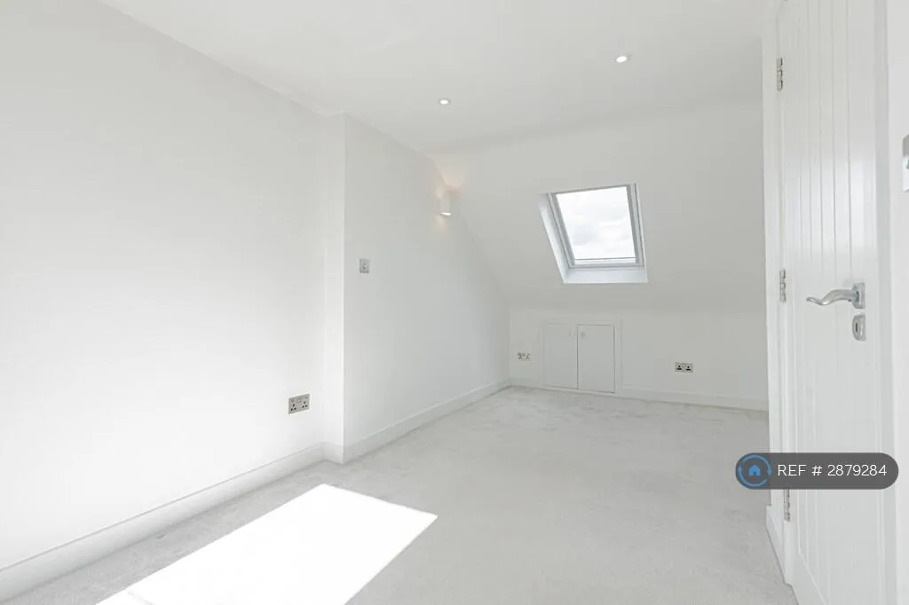 4 bedroom terraced house for rent