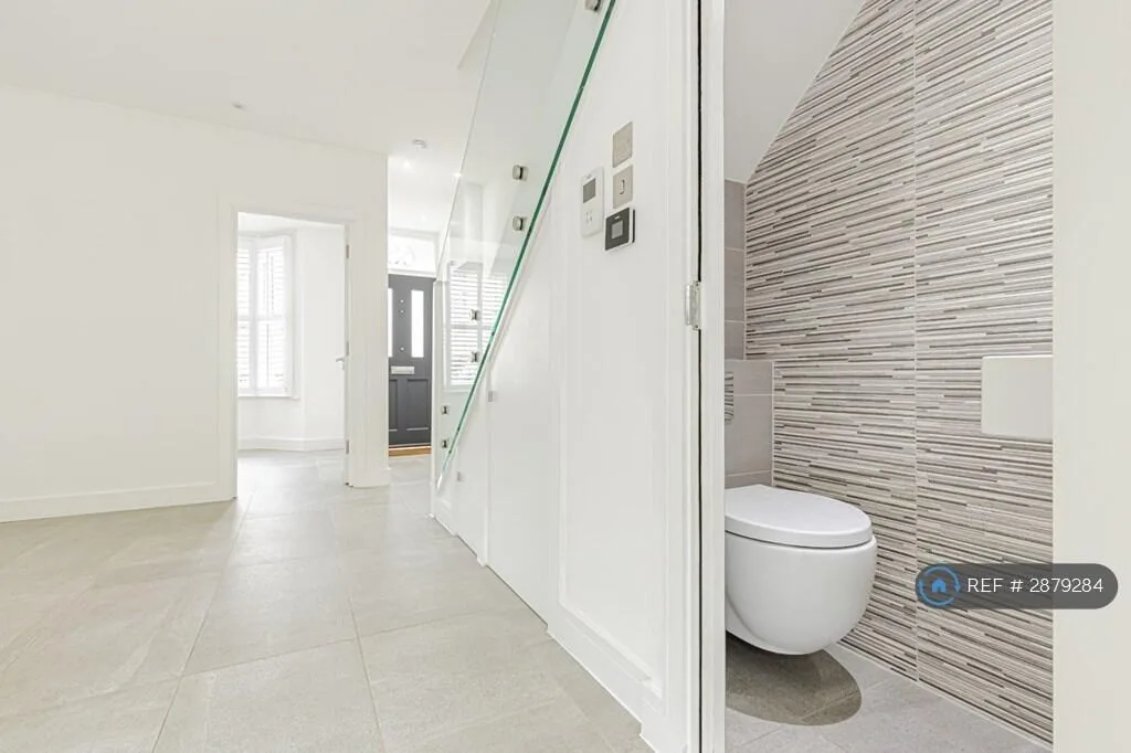 4 bedroom terraced house for rent