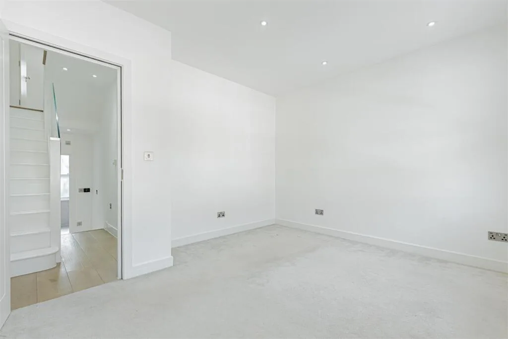 4 bedroom house for rent