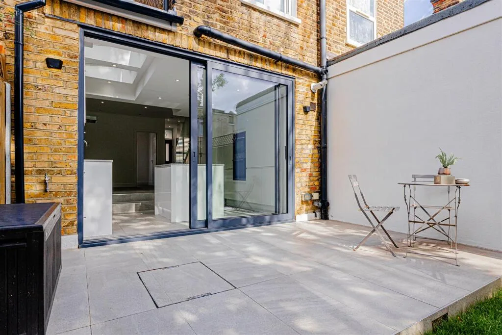 4 bedroom house for rent