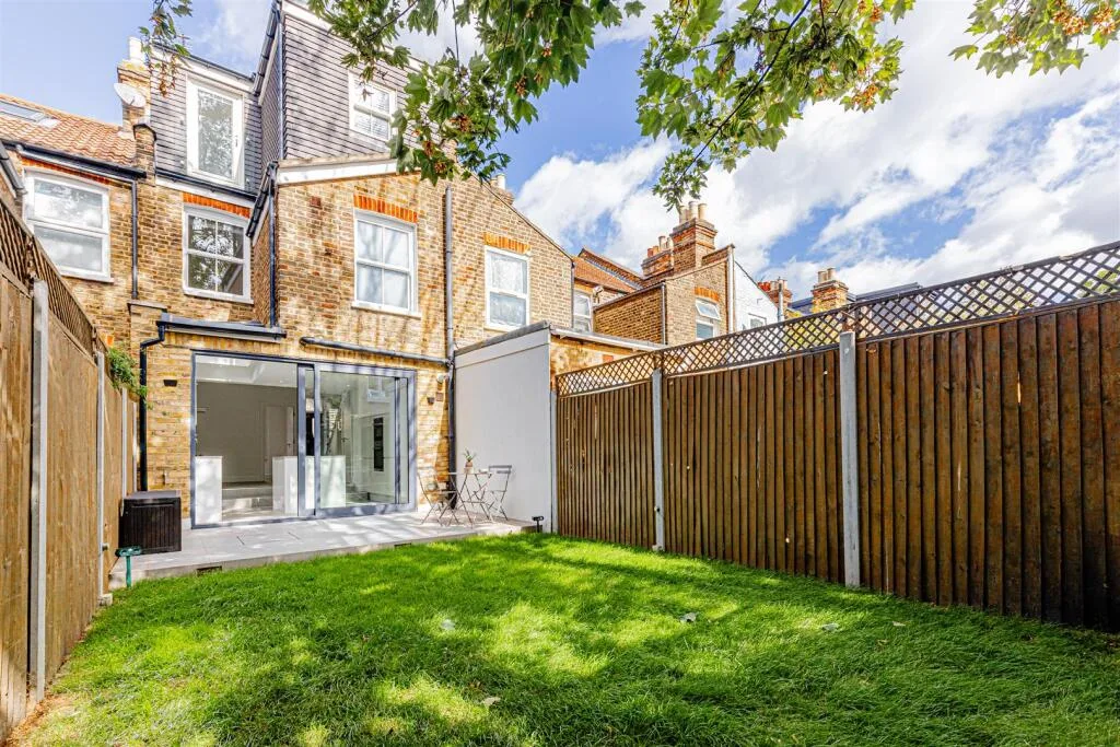 4 bedroom house for rent