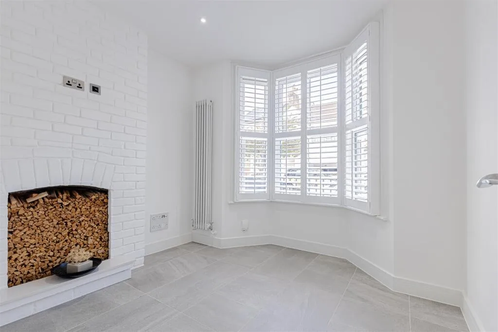 4 bedroom house for rent