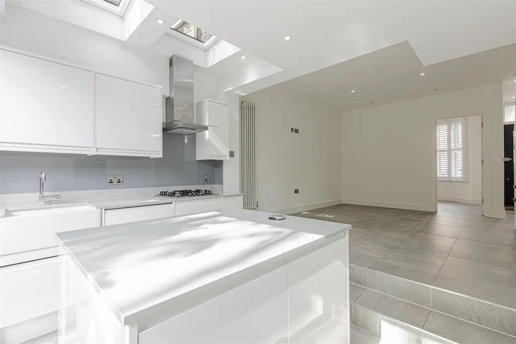4 bedroom house for rent