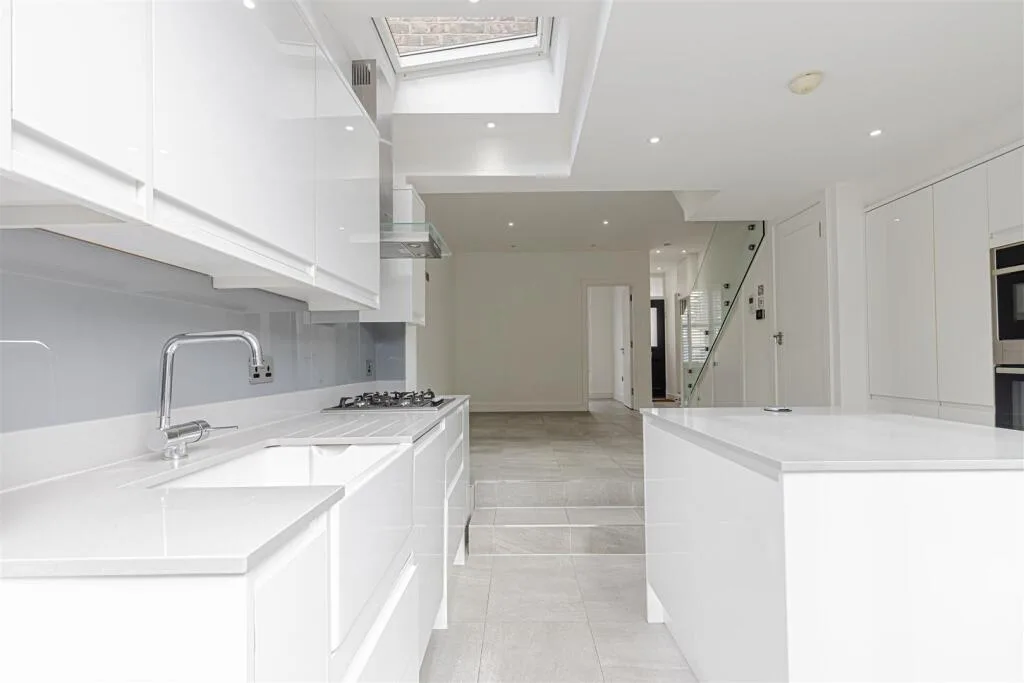 4 bedroom house for rent