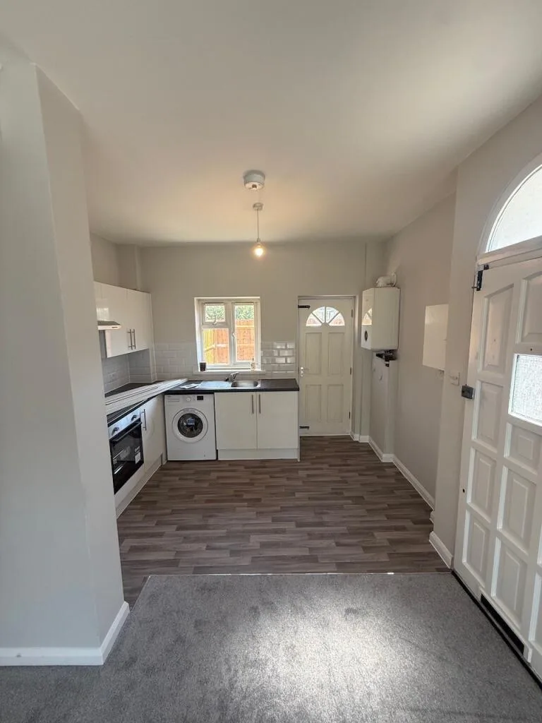 2 bedroom house for rent
