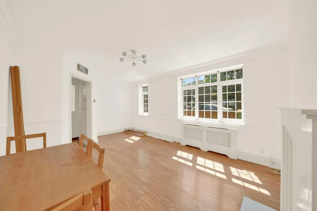 2 bedroom semi-detached house for rent
