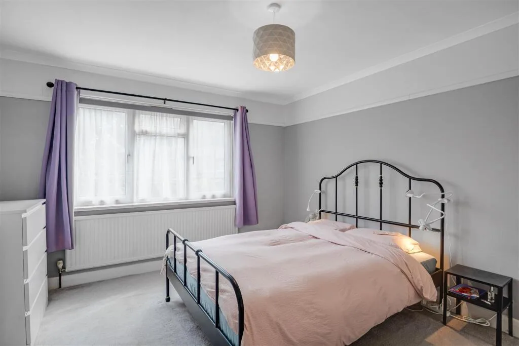 2 bedroom house for rent