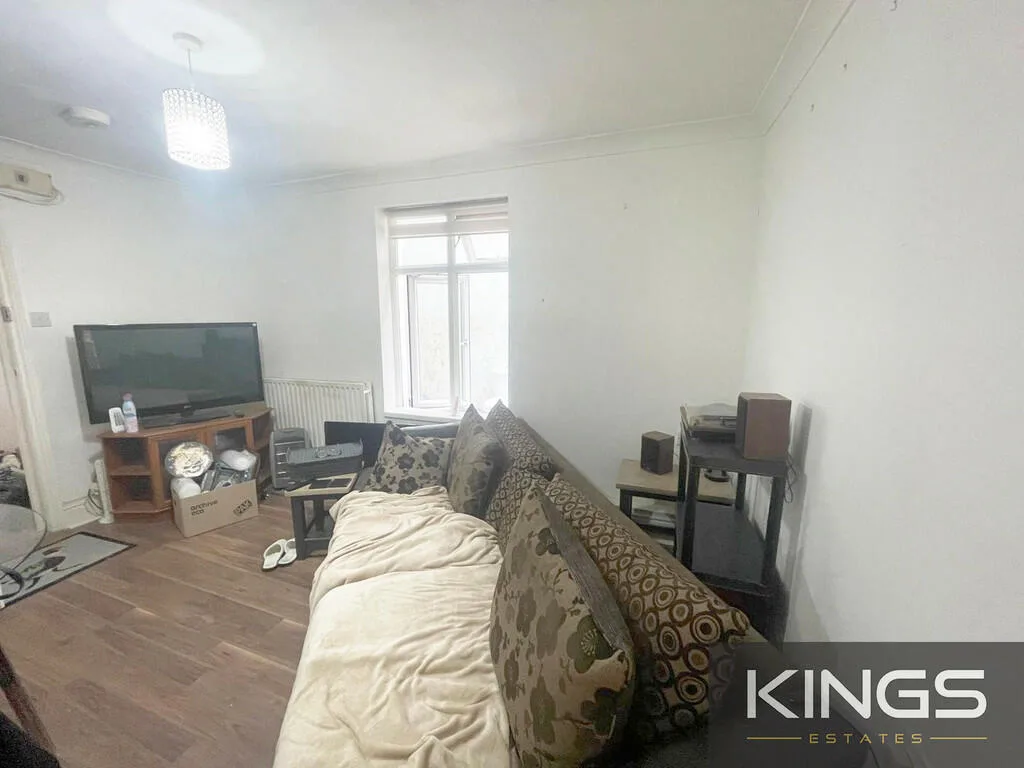 2 bedroom ground floor flat for rent