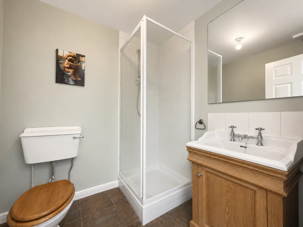 3 bedroom semi-detached house for rent