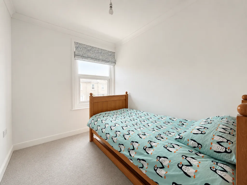3 bedroom semi-detached house for rent