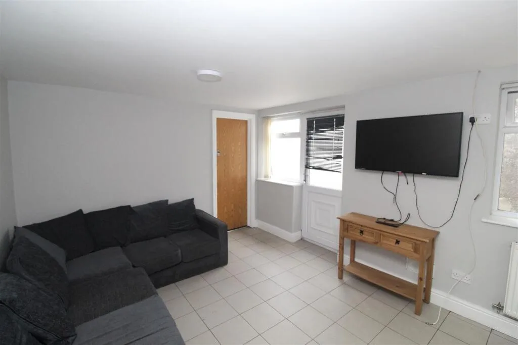 4 bedroom house for rent