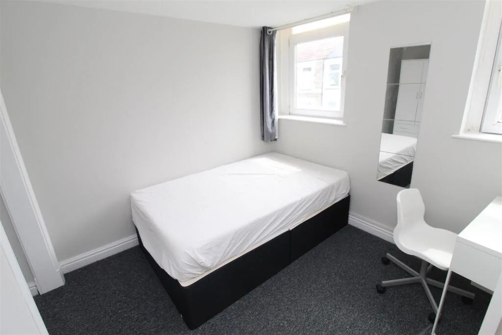 4 bedroom house for rent