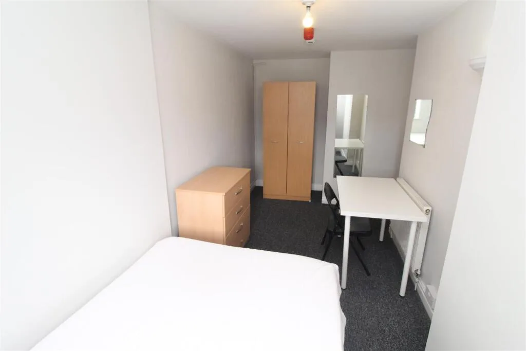 4 bedroom house for rent