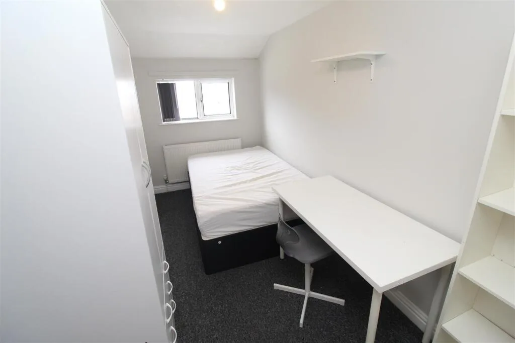4 bedroom house for rent