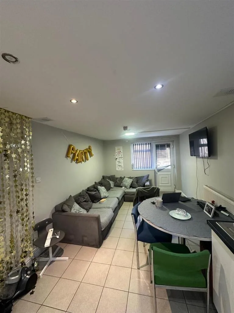 4 bedroom house for rent