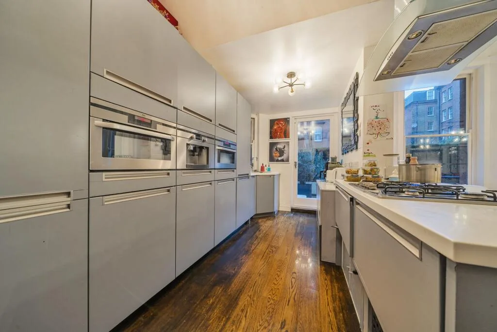 3 bedroom flat for rent