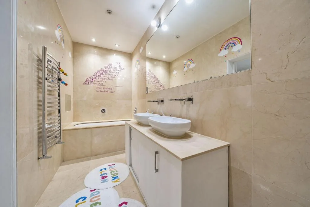 3 bedroom flat for rent