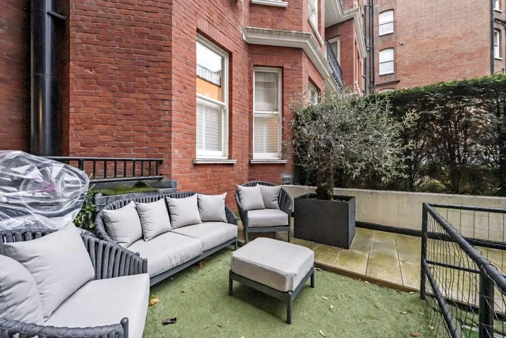 3 bedroom flat for rent