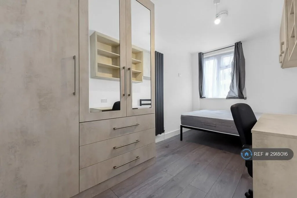 4 bedroom flat for rent
