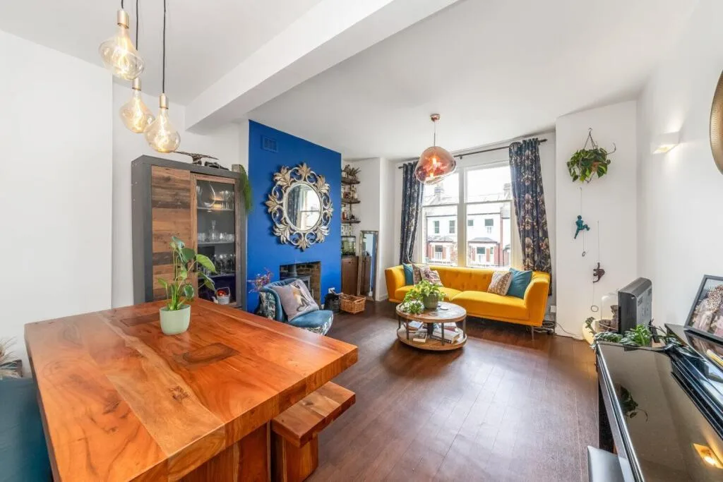 2 bedroom flat for rent