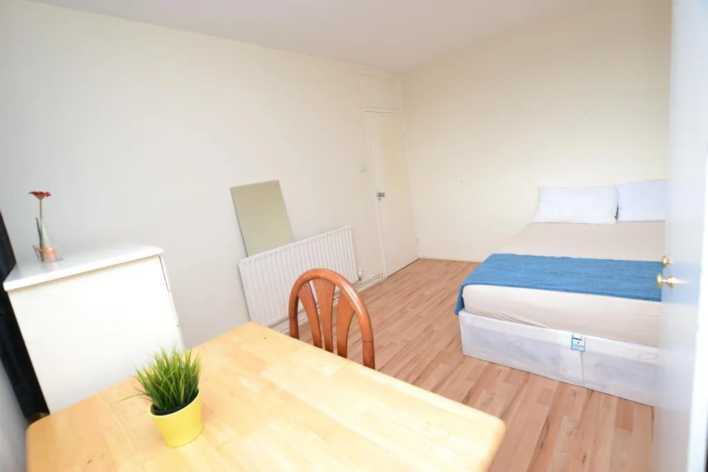 4 bedroom maisonette for rent