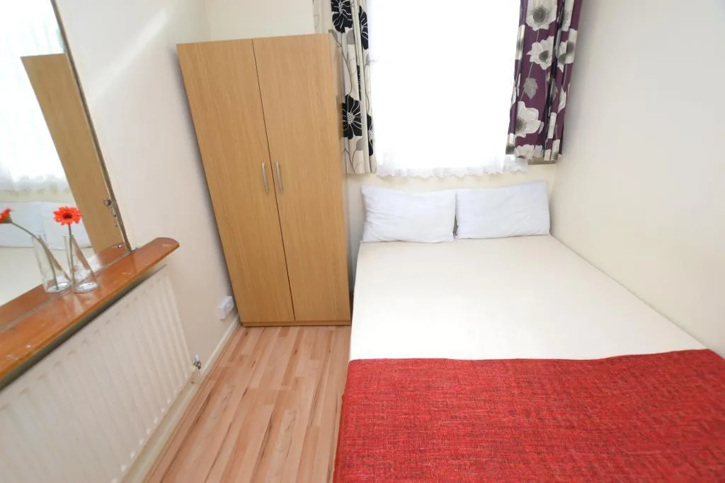 4 bedroom maisonette for rent