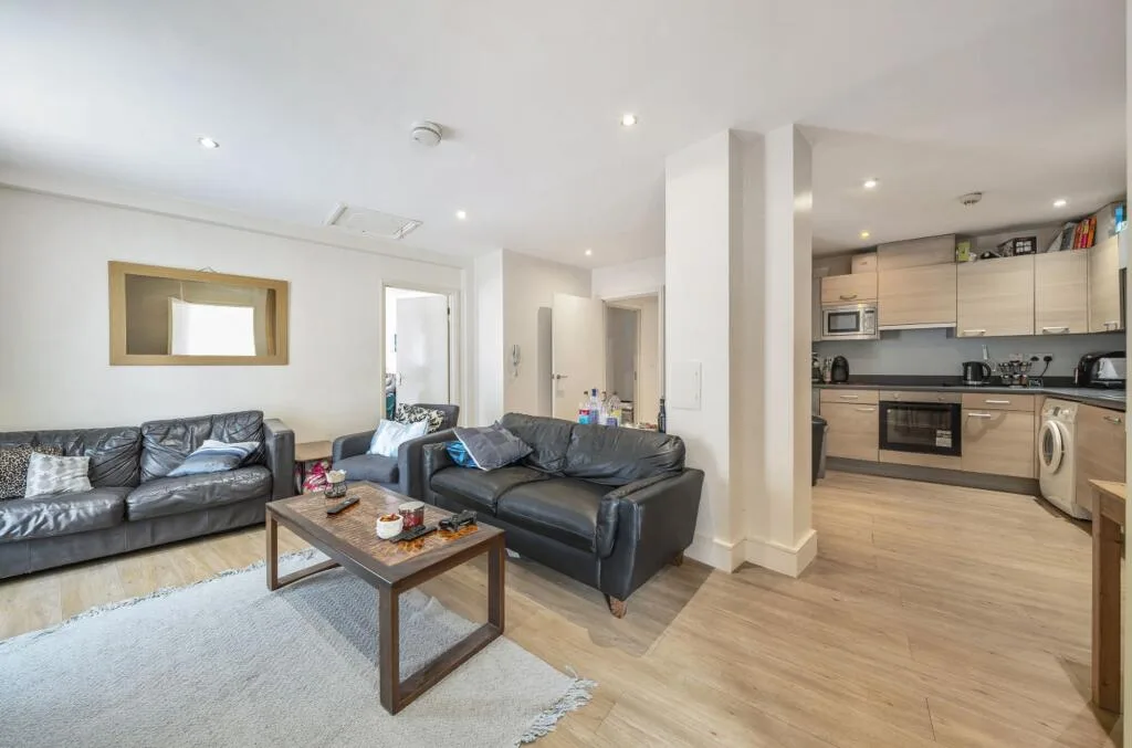 3 bedroom apartment for rent