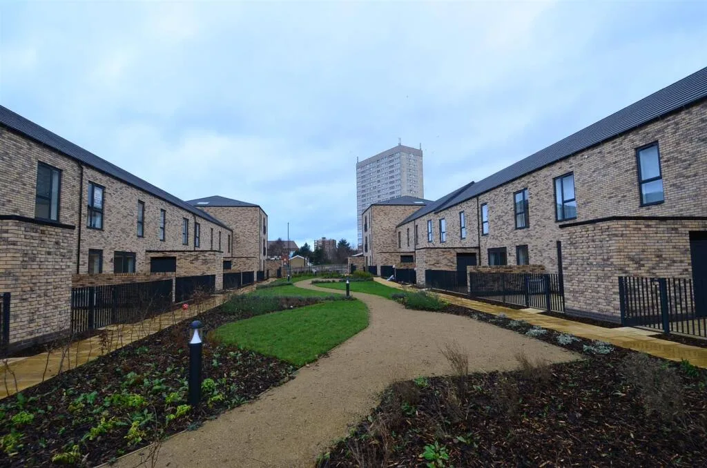 3 bedroom terraced house for rent