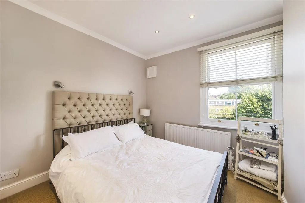 2 bedroom maisonette for rent