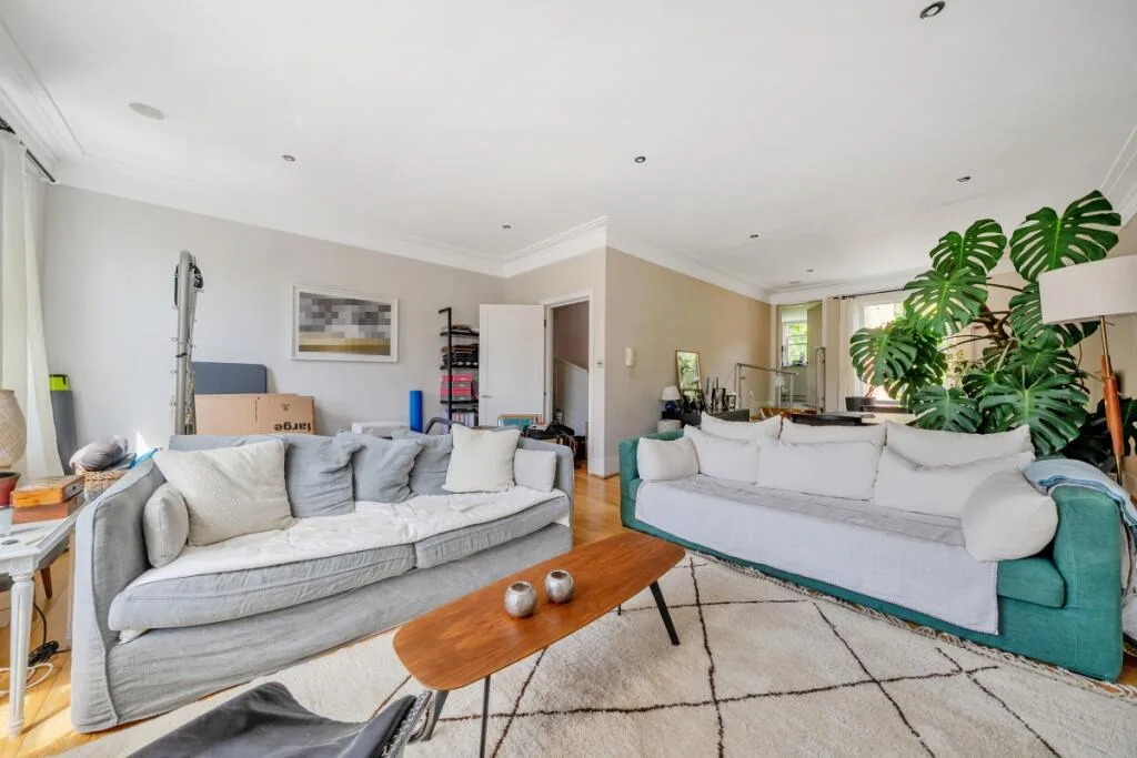 3 bedroom flat for rent