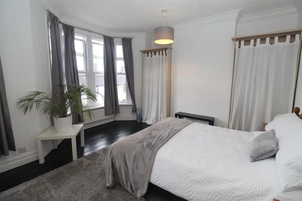 1 bedroom house for rent