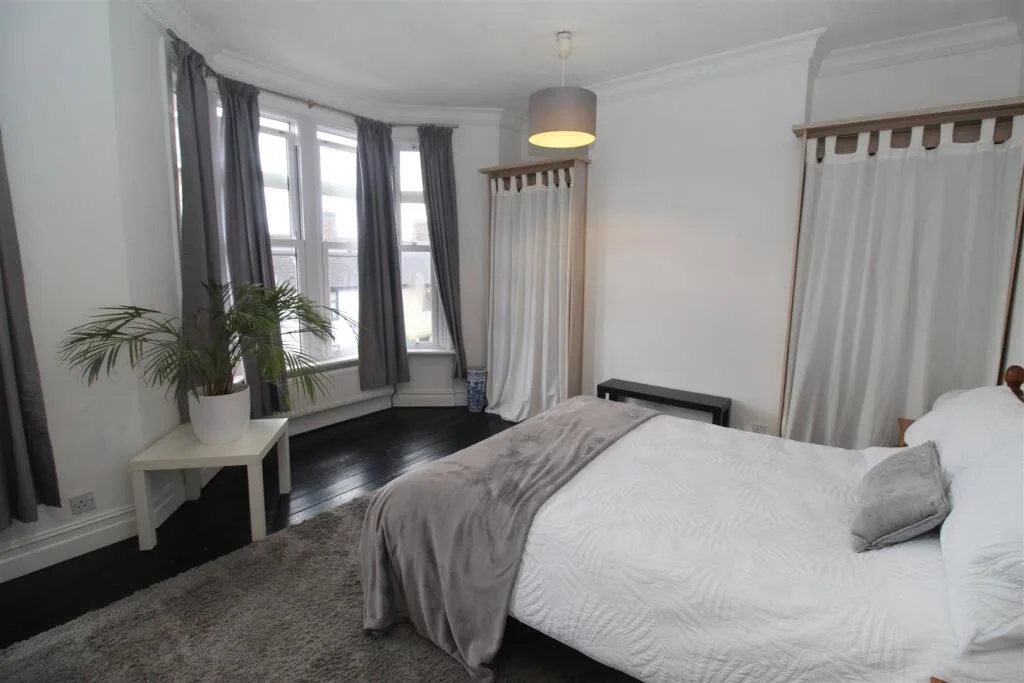 1 bedroom house for rent