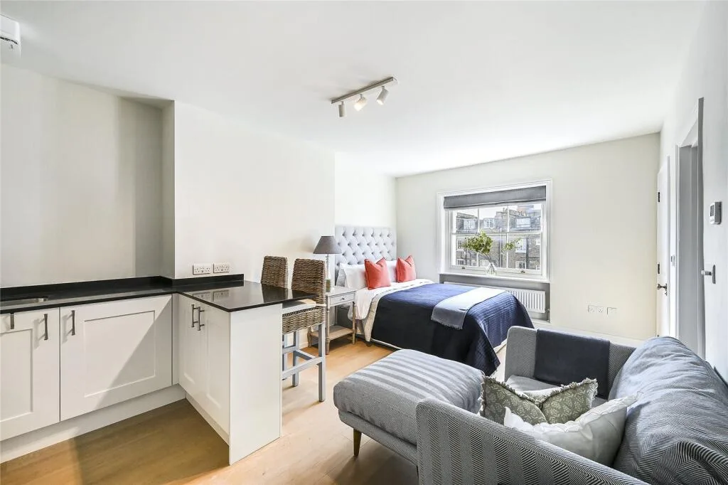 Studio apartment for rent
