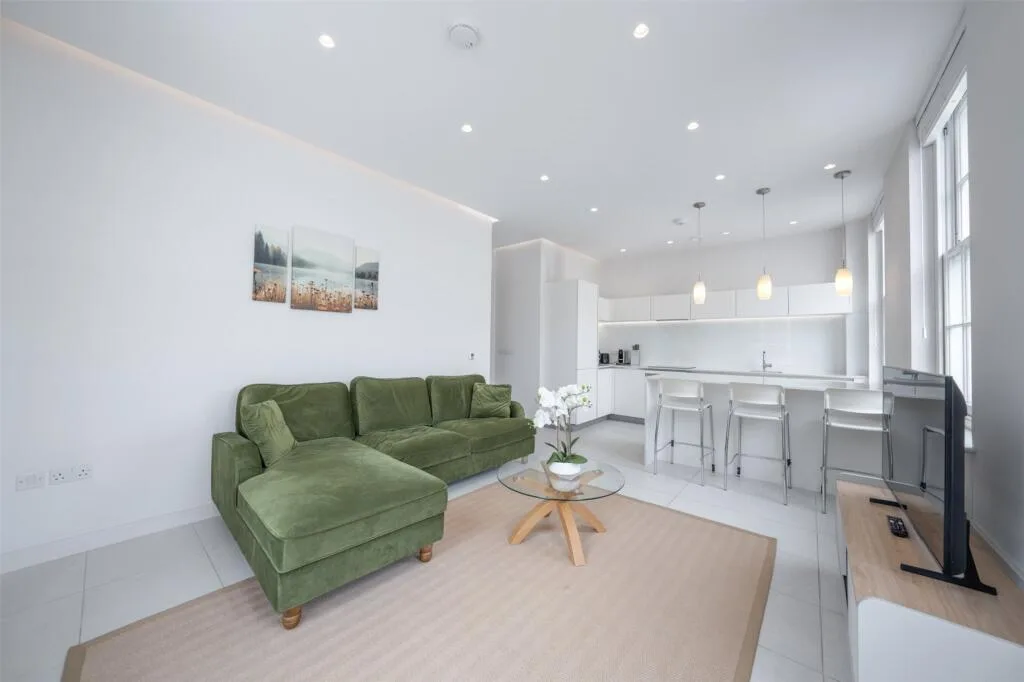 2 bedroom flat for rent
