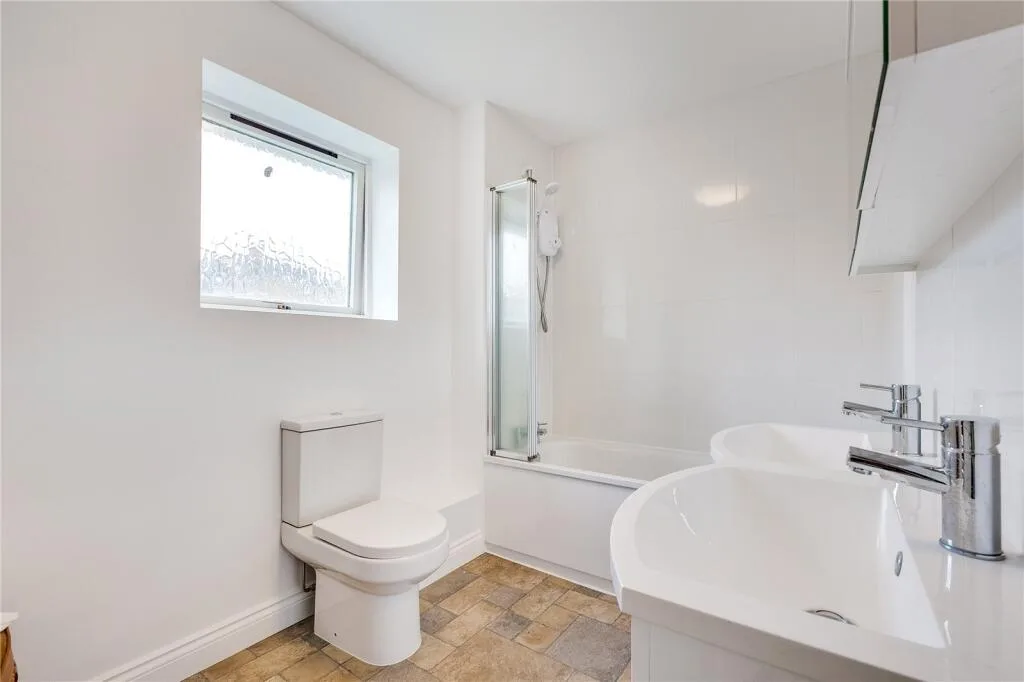 3 bedroom detached house for rent