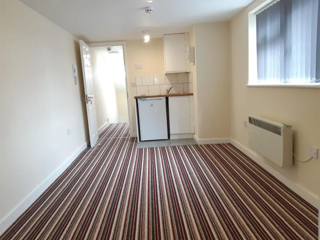 Studio flat for rent
