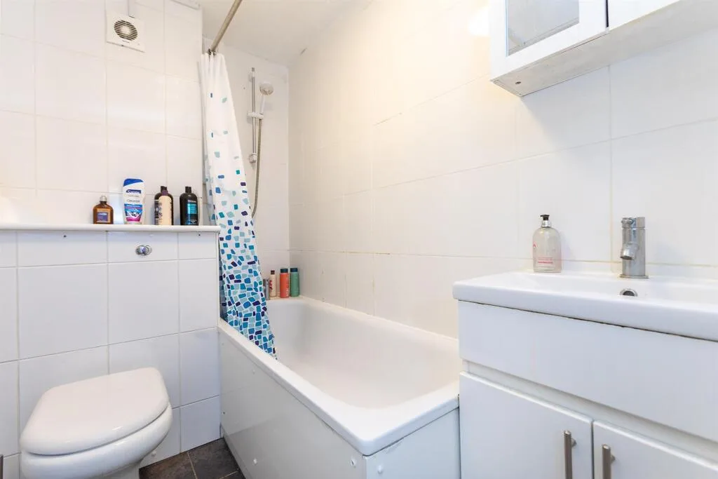 4 bedroom apartment for rent