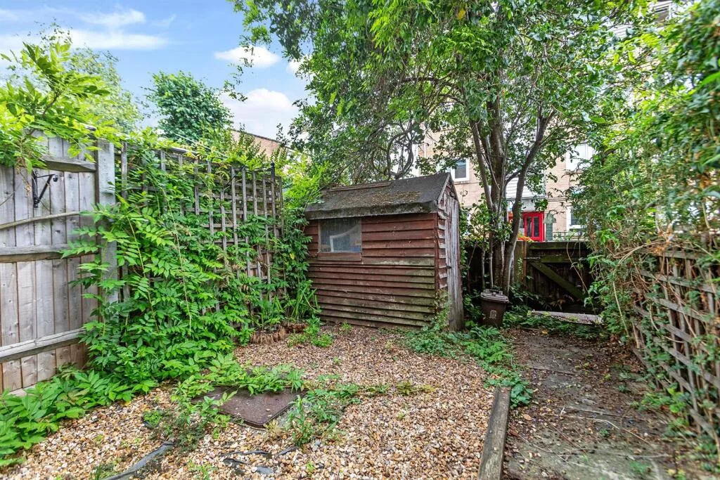 4 bedroom apartment for rent