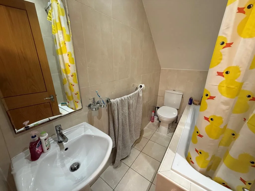 2 bedroom maisonette for rent