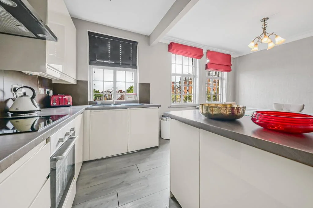3 bedroom flat for rent