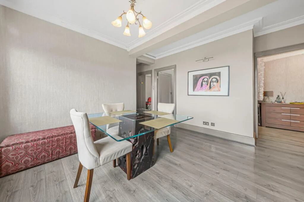 3 bedroom flat for rent