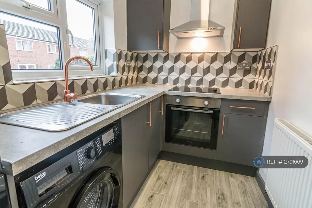 2 bedroom flat for rent