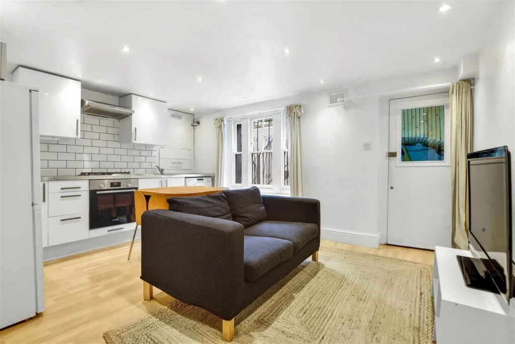 1 bedroom flat for rent