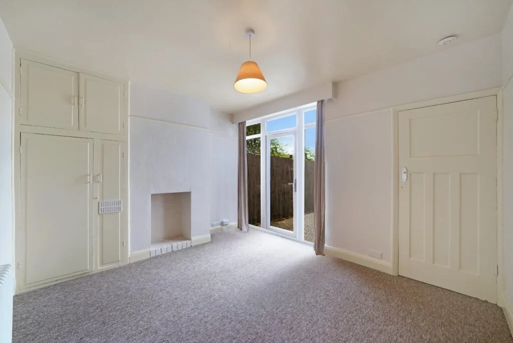 1 bedroom ground floor maisonette for rent