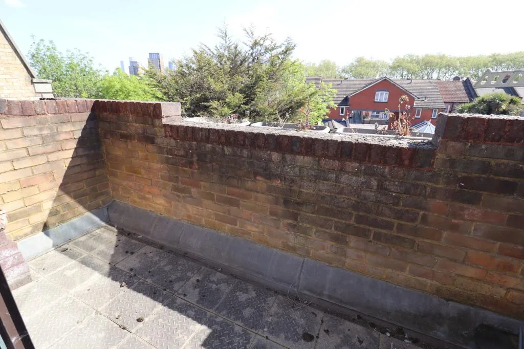 2 bedroom house for rent