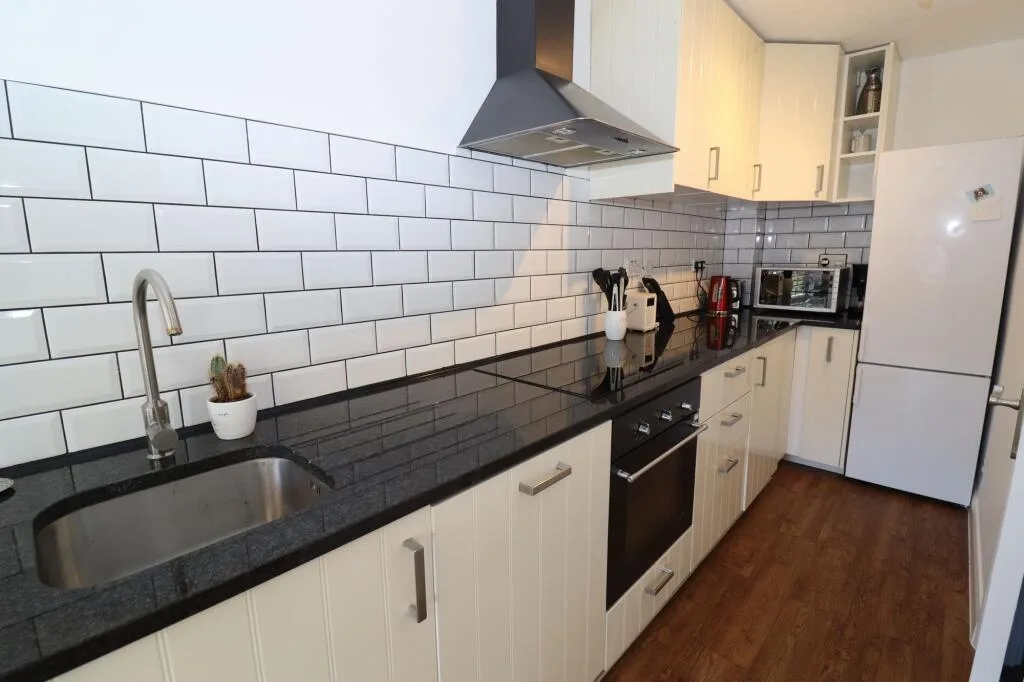 2 bedroom house for rent