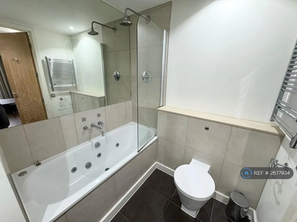 2 bedroom penthouse for rent