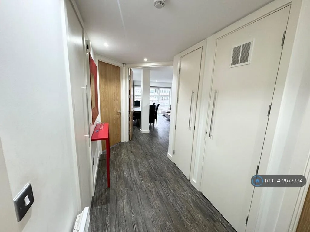 2 bedroom penthouse for rent